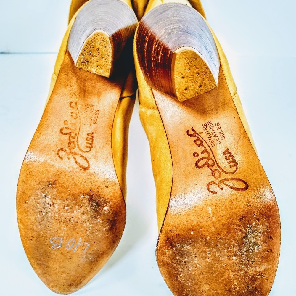 Gorgeous cream colored Zodiac boots! - Picture 3 of 7